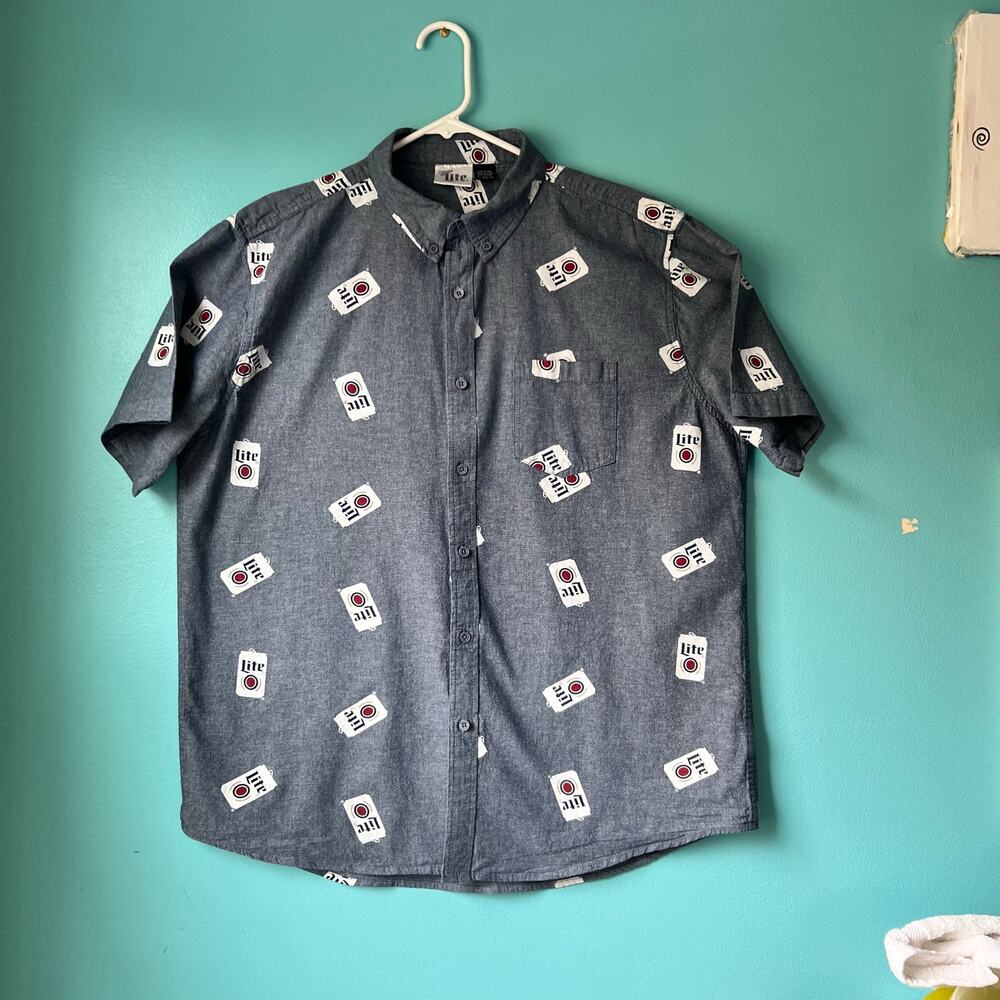 Miller Lite Button Down Shirt Short Sleeve Men's Size XL  active beer mug